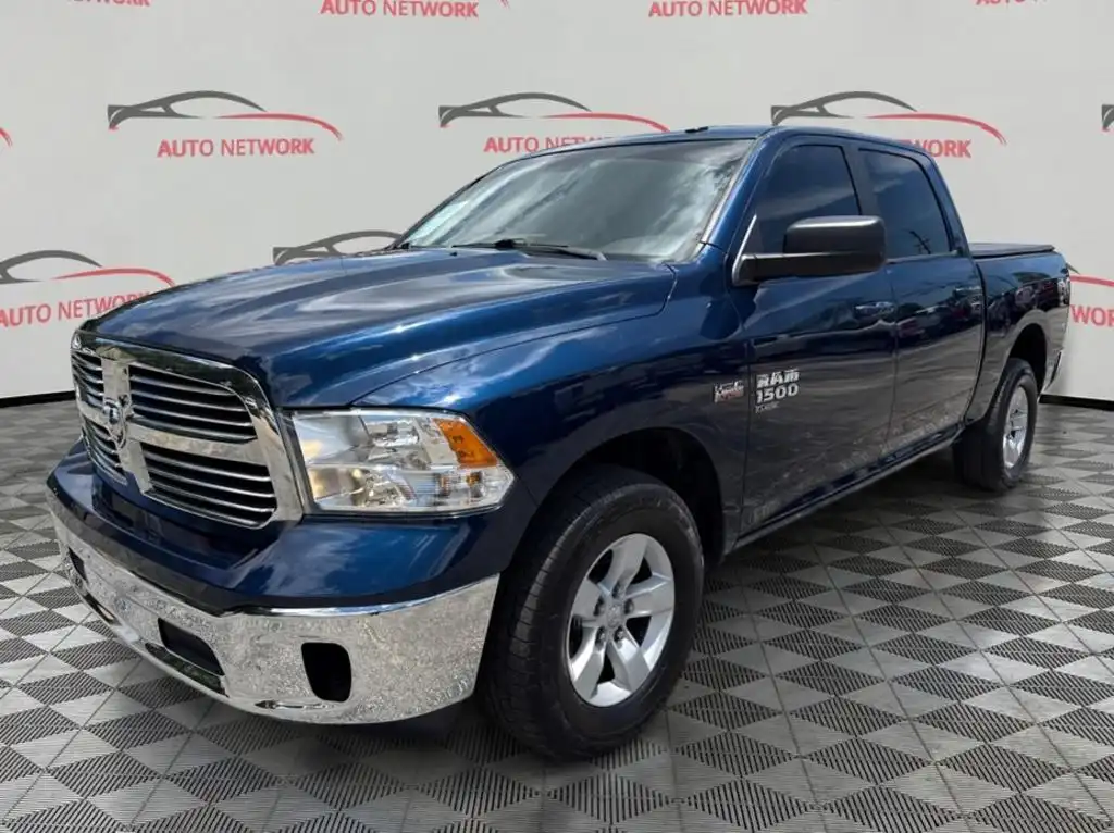 2019 RAM 1500 Classic SLT 4x4 Crew Cab 5'7's photo
