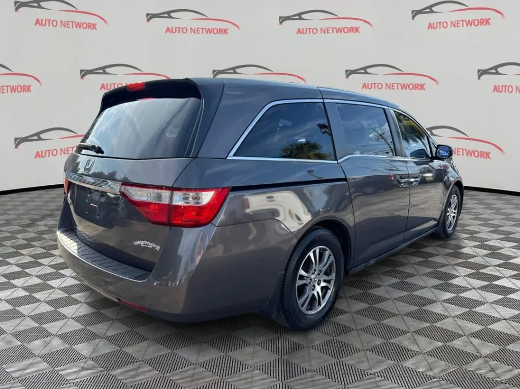 2013 Honda Odyssey EX-L RES System photo 5