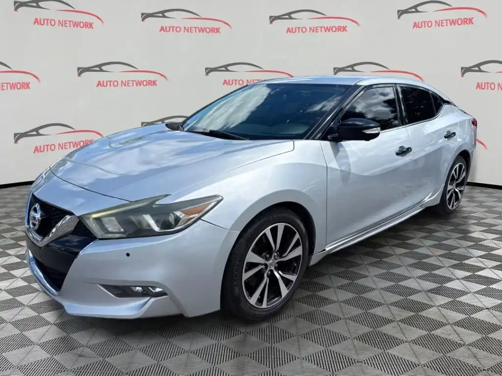 2018 Nissan Maxima SV's photo