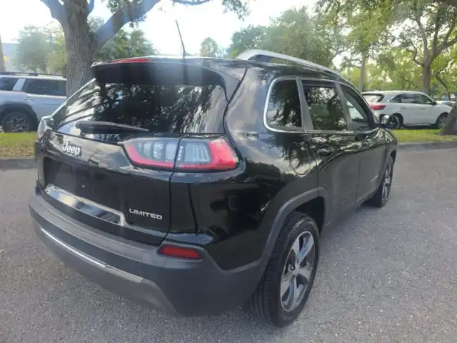 2020 Jeep Cherokee Limited's photo