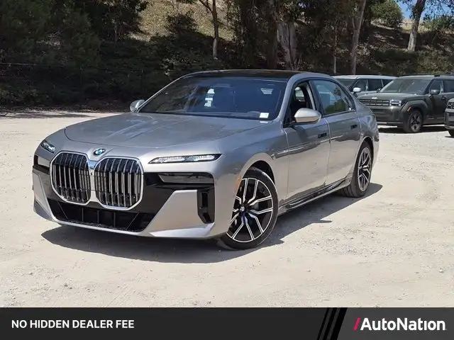 2026 BMW 7 Series 740i xDrive Sedan's photo