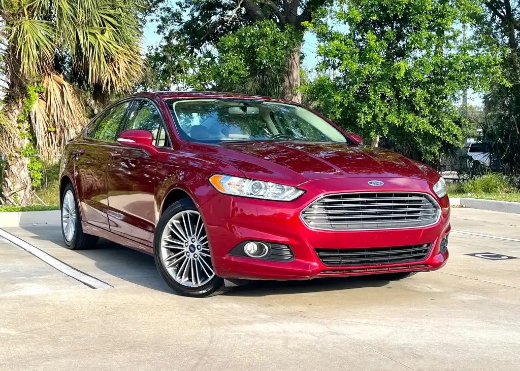 2015 Ford Fusion SE FWD's photo