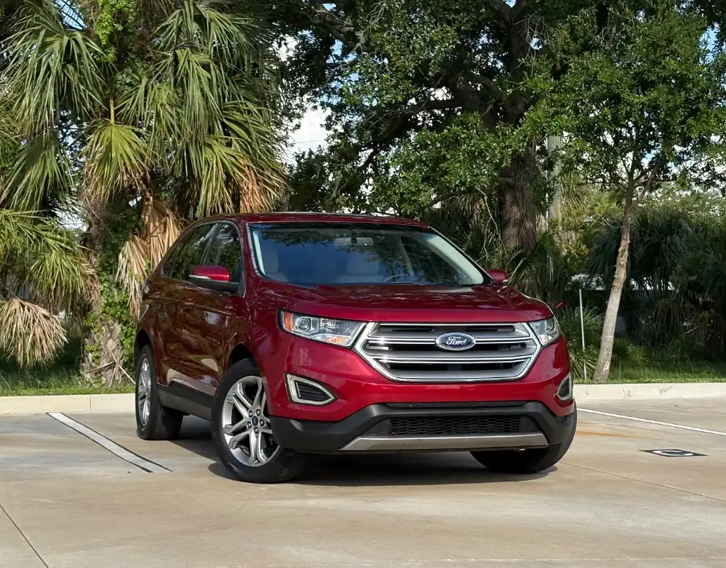 2016 Ford Edge Titanium's photo