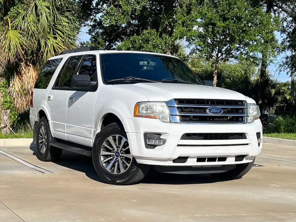 2016 Ford Expedition XLT's photo