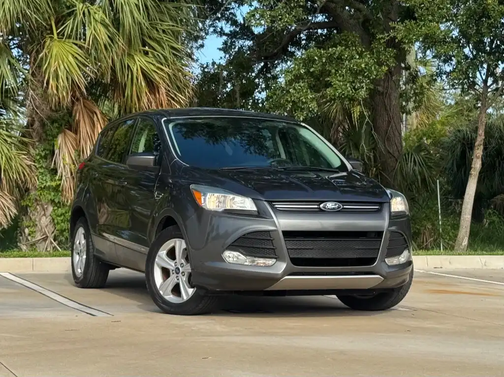 2016 Ford Escape SE's photo
