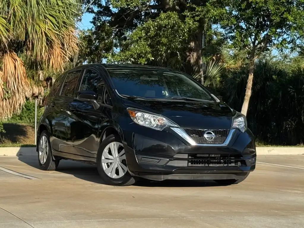 2017 Nissan Versa Note 1.6 S Plus CVT's photo