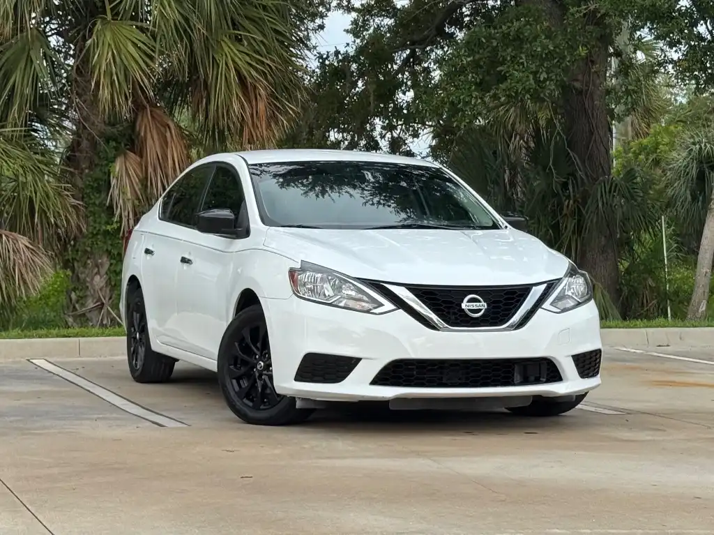 2018 Nissan Sentra S CVT's photo