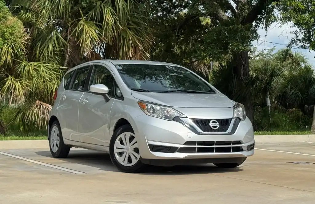 2019 Nissan Versa Note 1.6 SV CVT's photo