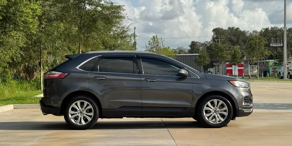2020 Ford Edge undefined photo 4