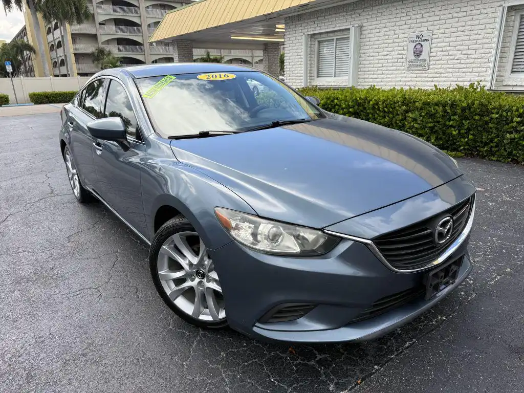 2016 Mazda EZ-6 Touring Auto i's photo