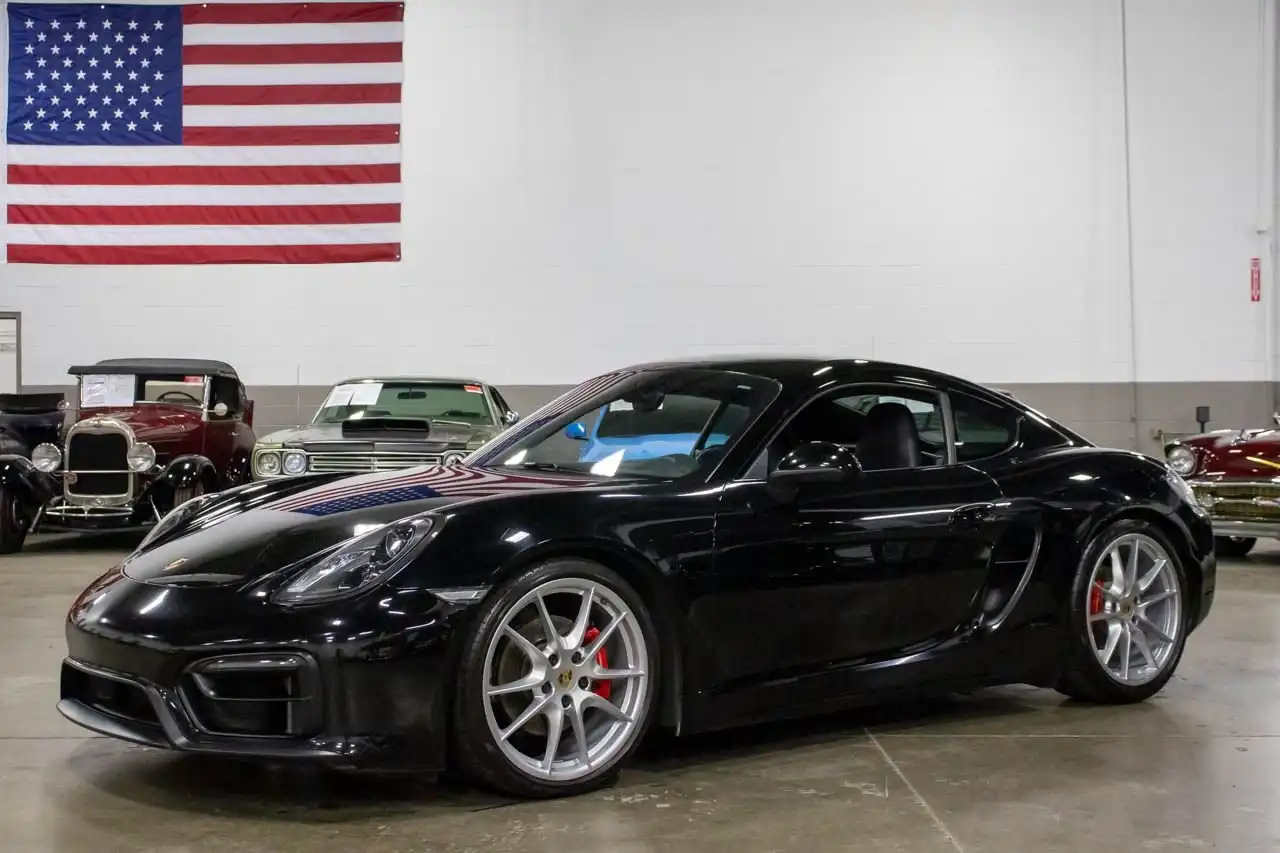 2016 Porsche Cayman GTS's photo