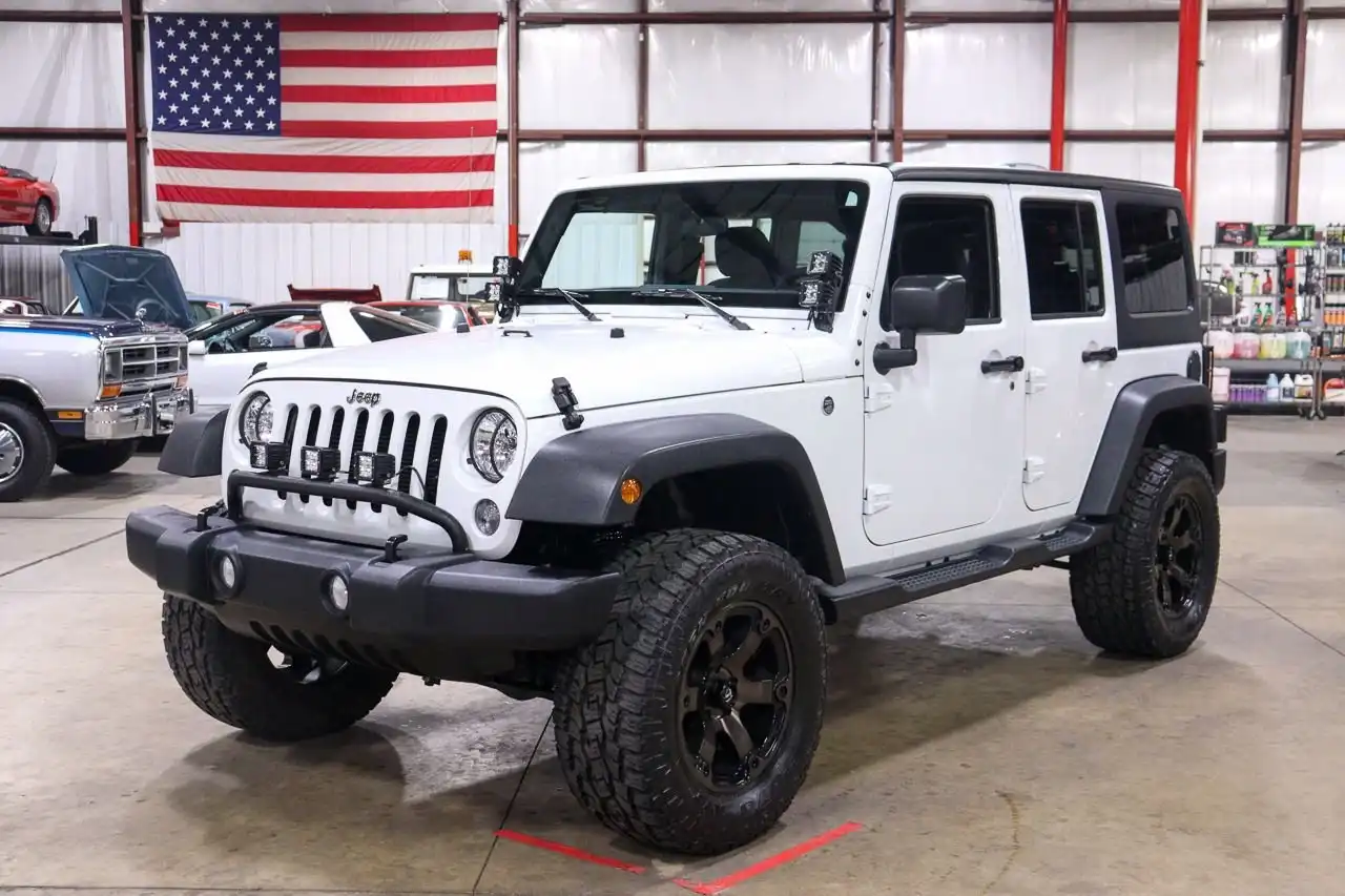 2016 Jeep Wrangler Sport S's photo