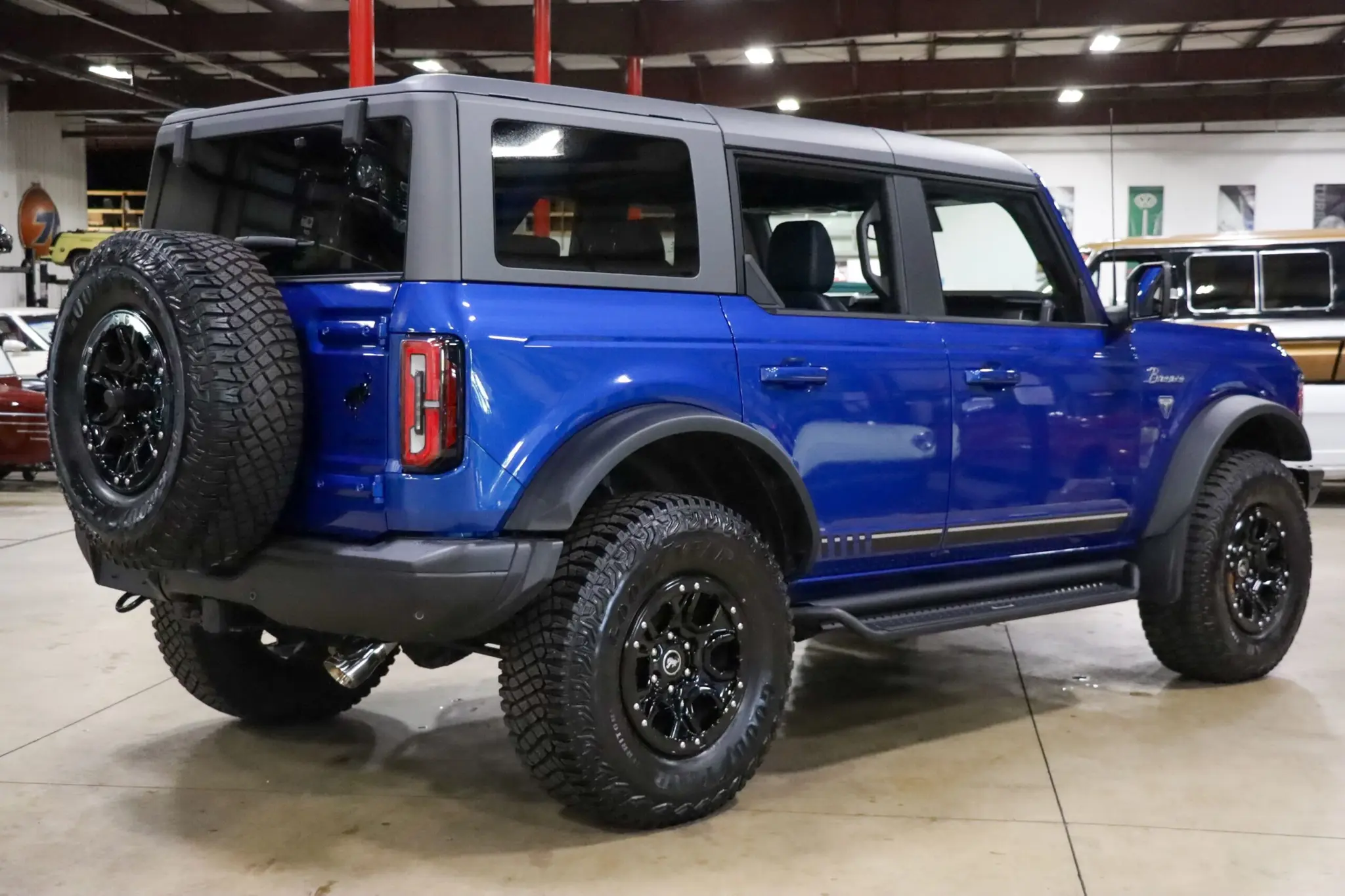 2021 Ford Bronco First Edition Advanced 4x4 photo 5