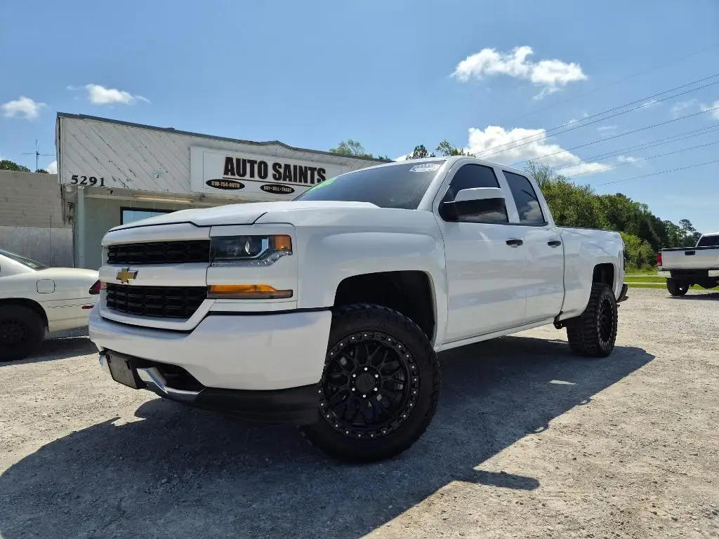 2019 Chevrolet Silverado 1500 Custom 4WD Double Cab Standard Box photo 1