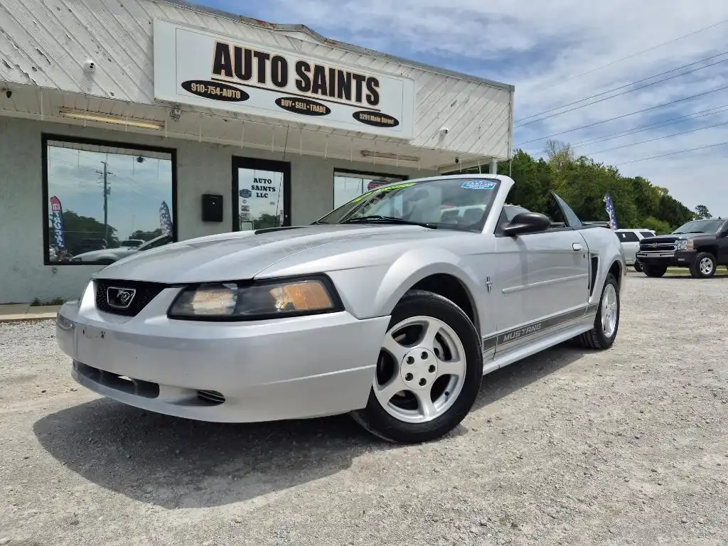 2002 Ford Mustang Deluxe's photo
