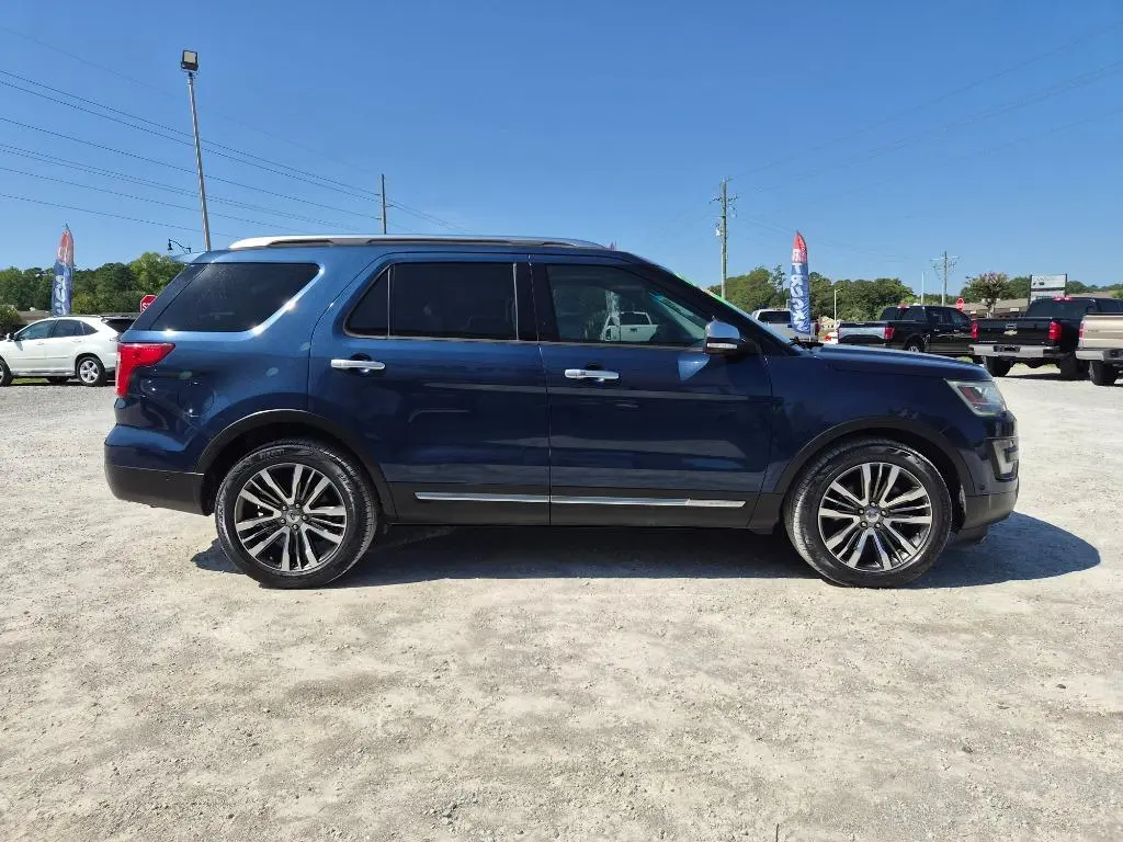 2017 Ford Explorer Platinum 4WD photo 4