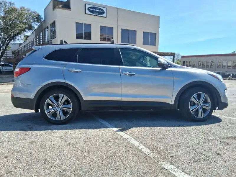 2016 Hyundai Santa Fe SE AWD's photo