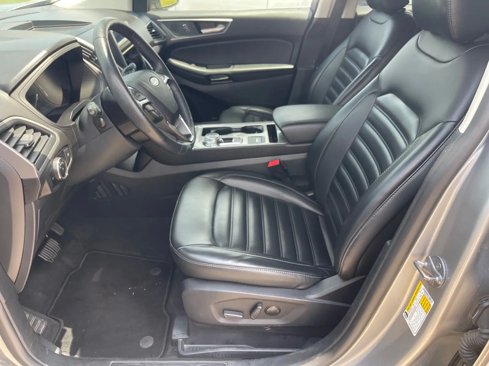 2024 Ford Edge undefined photo 5