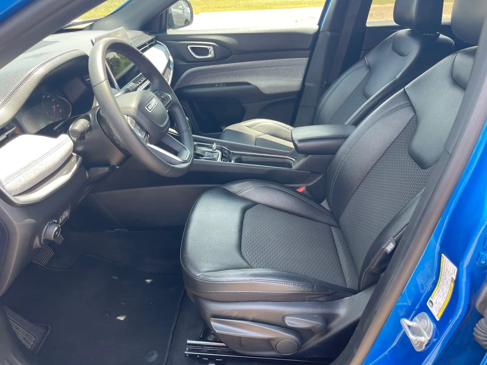 2024 Jeep Compass Latitude 4X4 photo 5