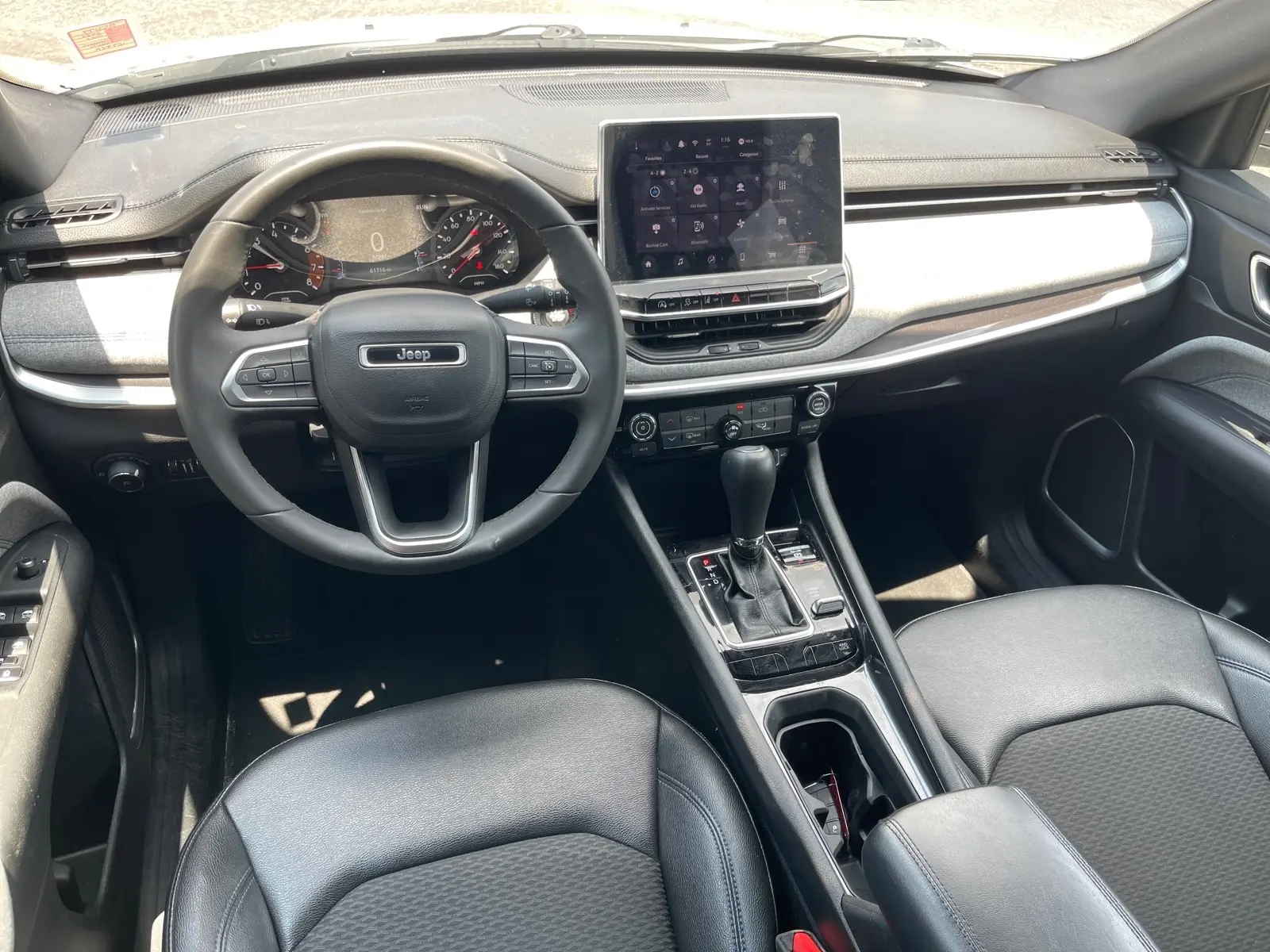 2024 Jeep Compass Latitude 4X4 photo 3