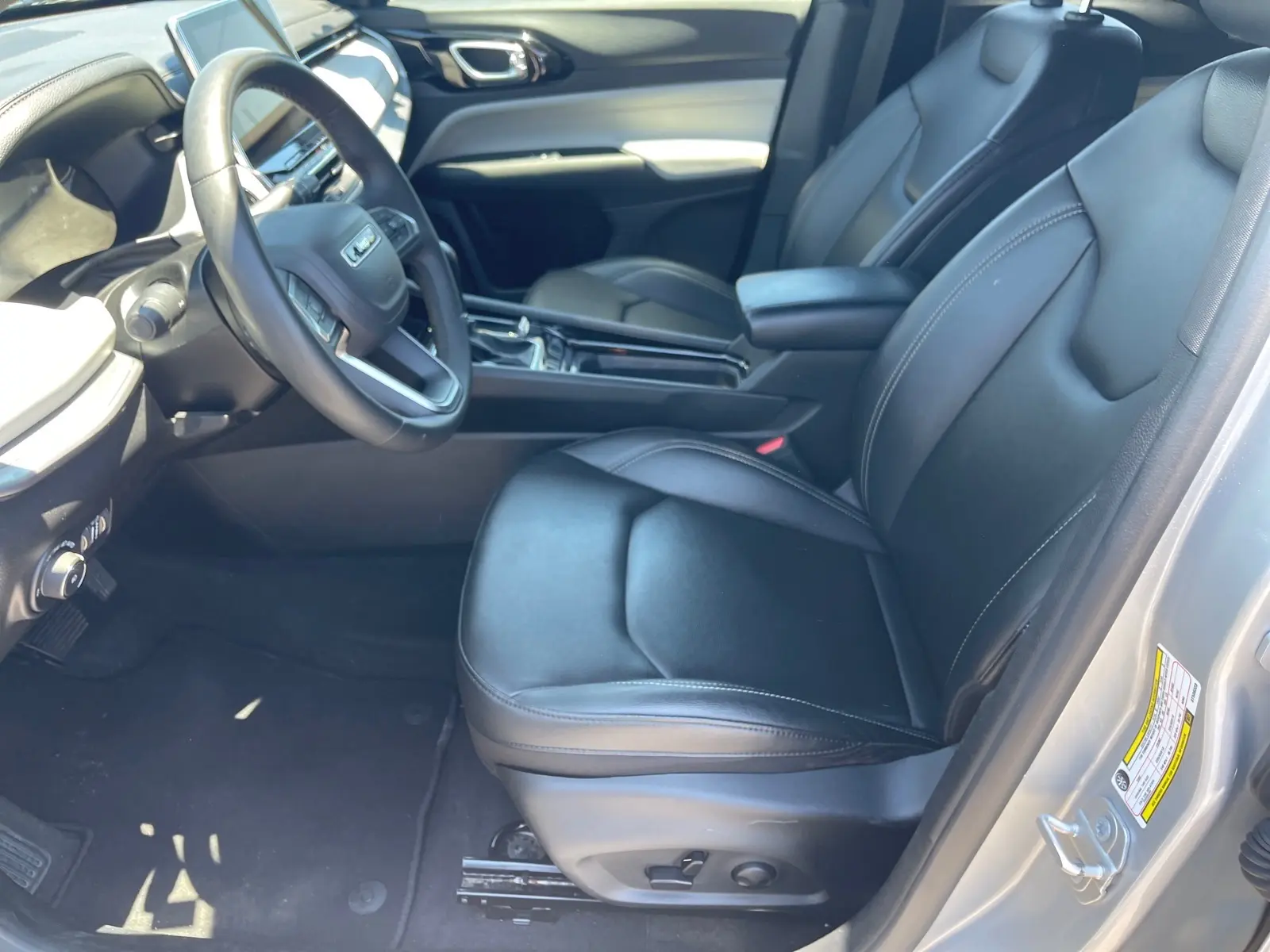 2025 Jeep Compass Limited 4X4 photo 5