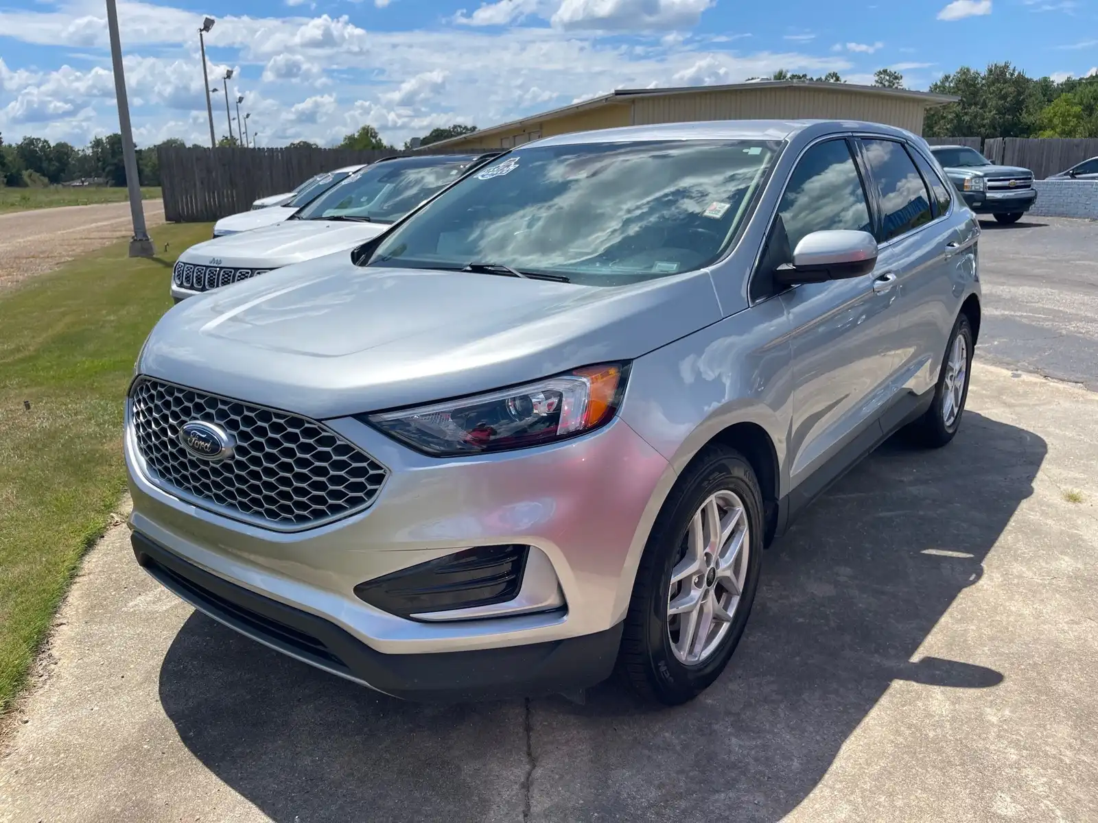 2024 Ford Edge SEL AWD's photo