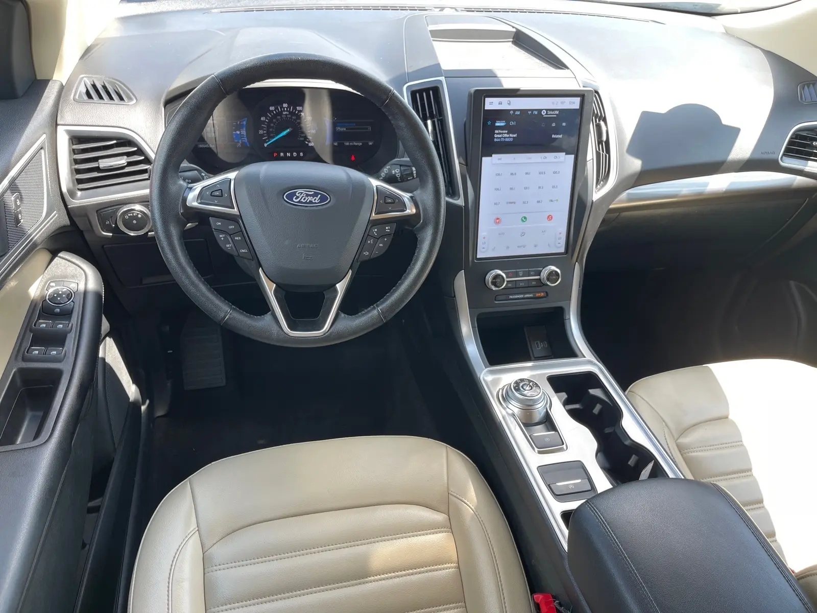 2024 Ford Edge SEL AWD photo 3