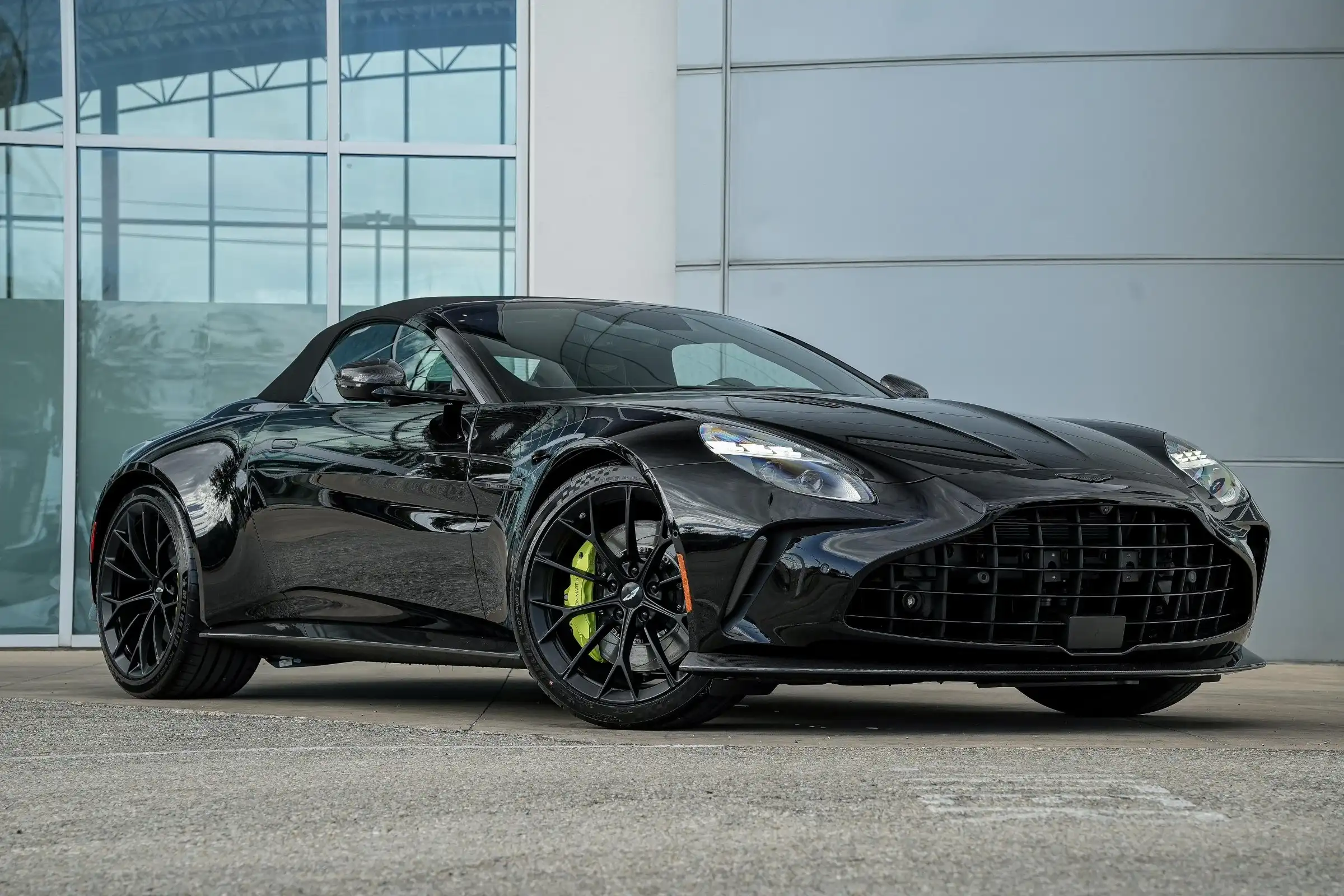 2026 Aston Martin Vantage's photo