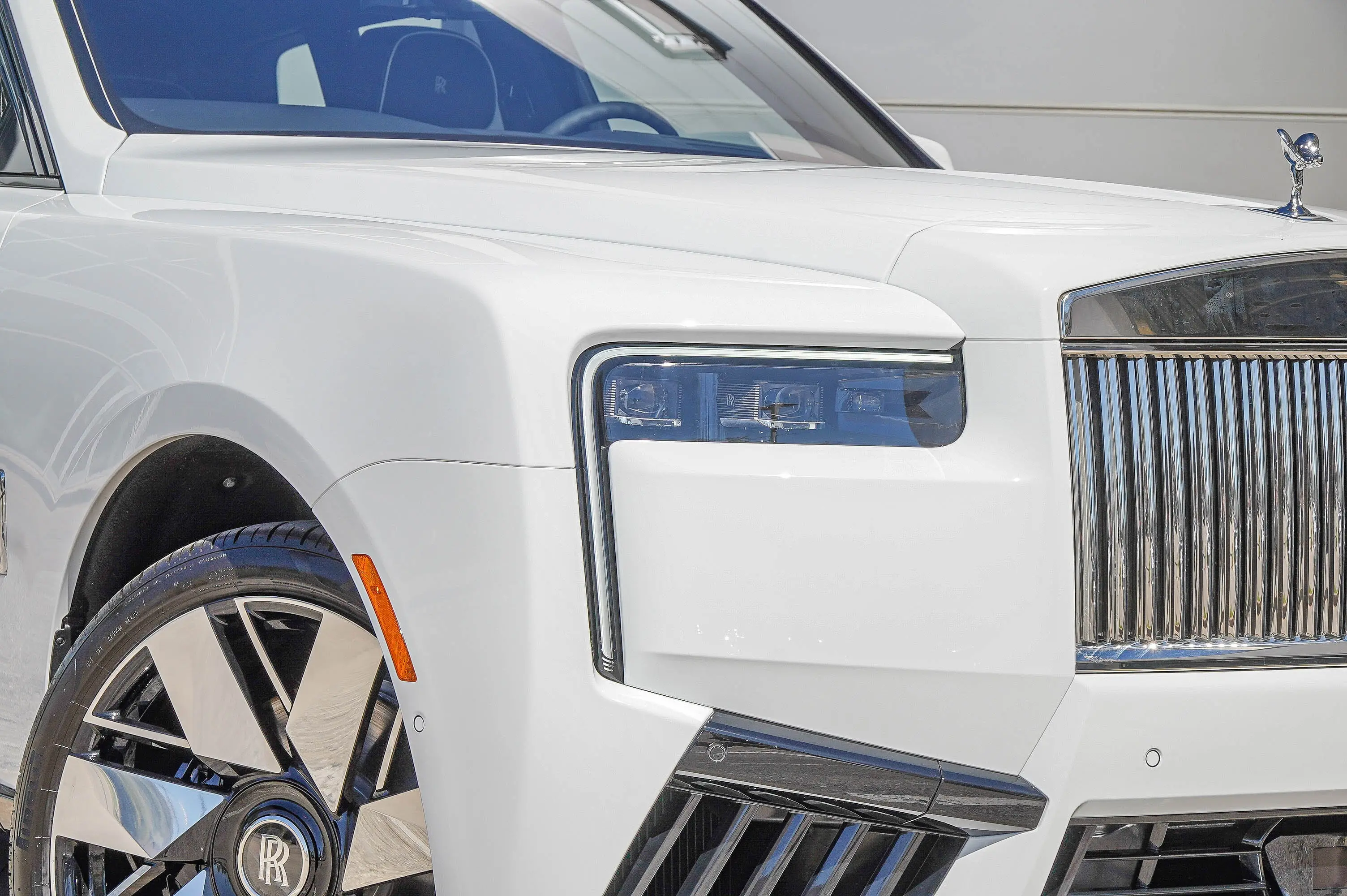 2026 Rolls-Royce Cullinan Base photo 3