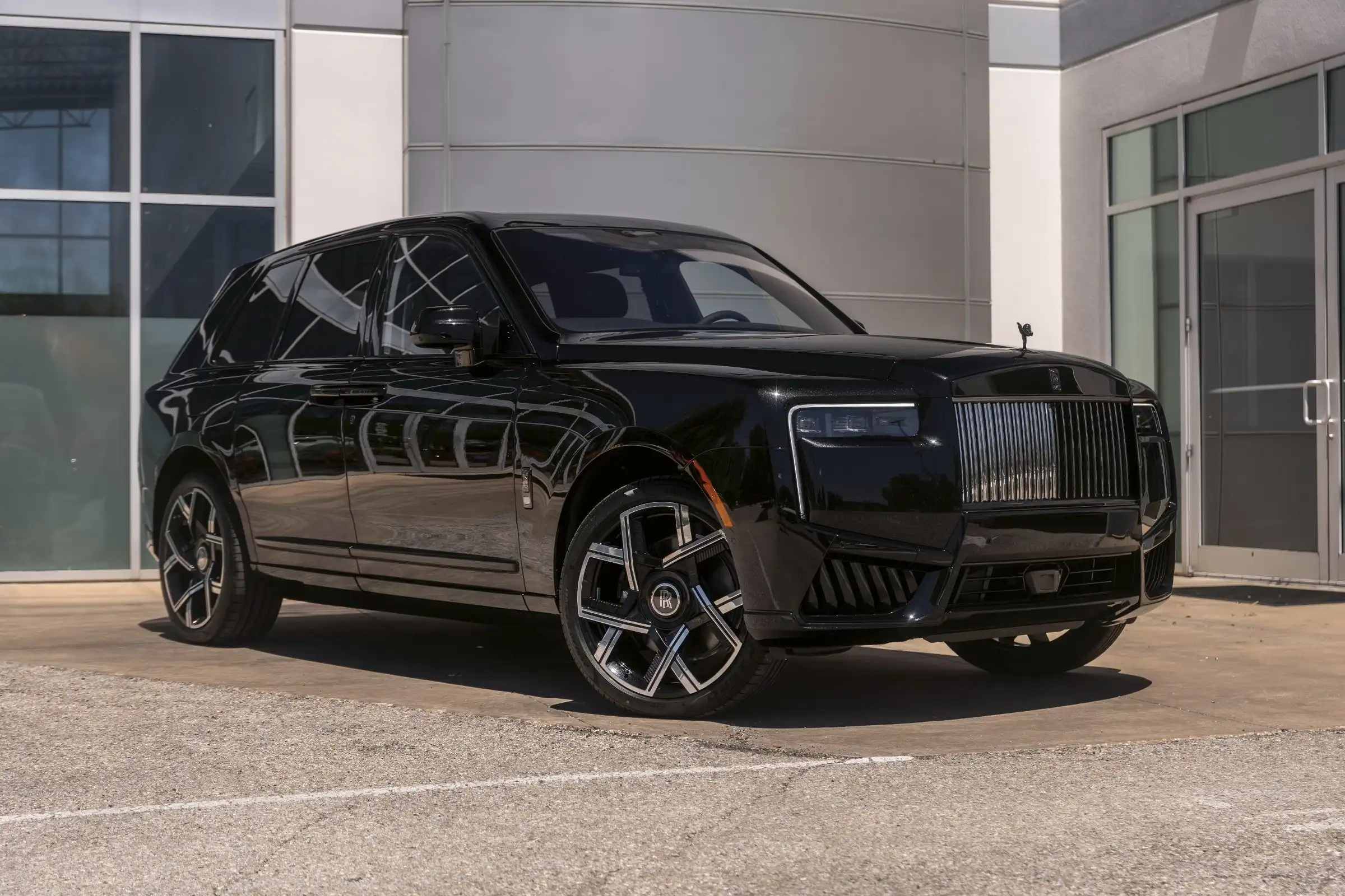 2026 Rolls-Royce Cullinan Black Badge's photo