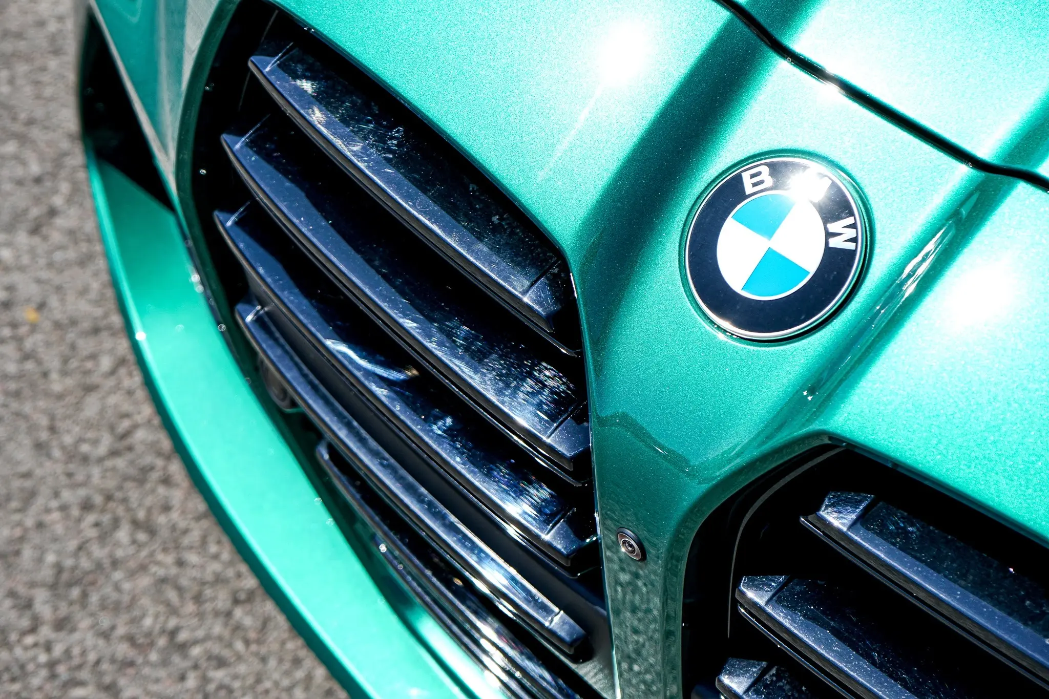 2023 BMW M3 Competition photo 3