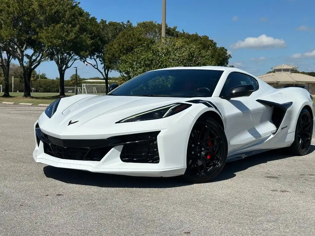 2023 Chevrolet Corvette Z06 Coupe 1LZ's photo