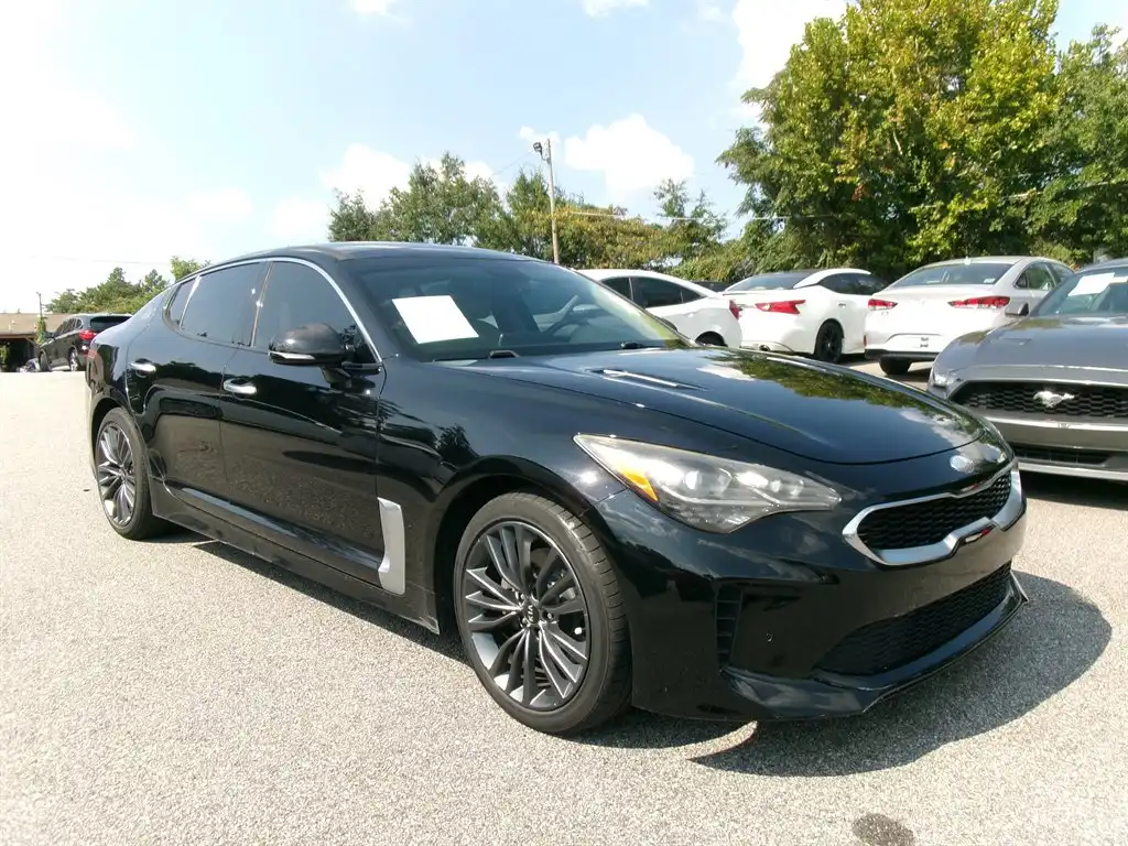2018 Kia Stinger Premium AWD's photo
