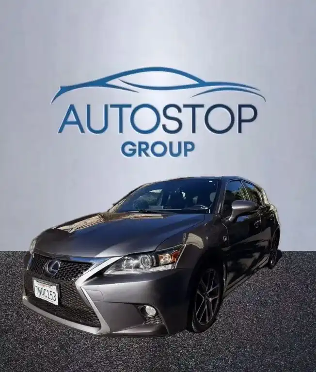 2015 Lexus CT 200h 200h's photo
