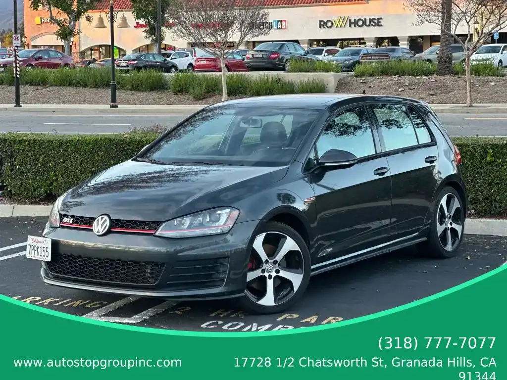 2016 Volkswagen Golf GTI 2.0T SE 4-door DSG PZEV's photo