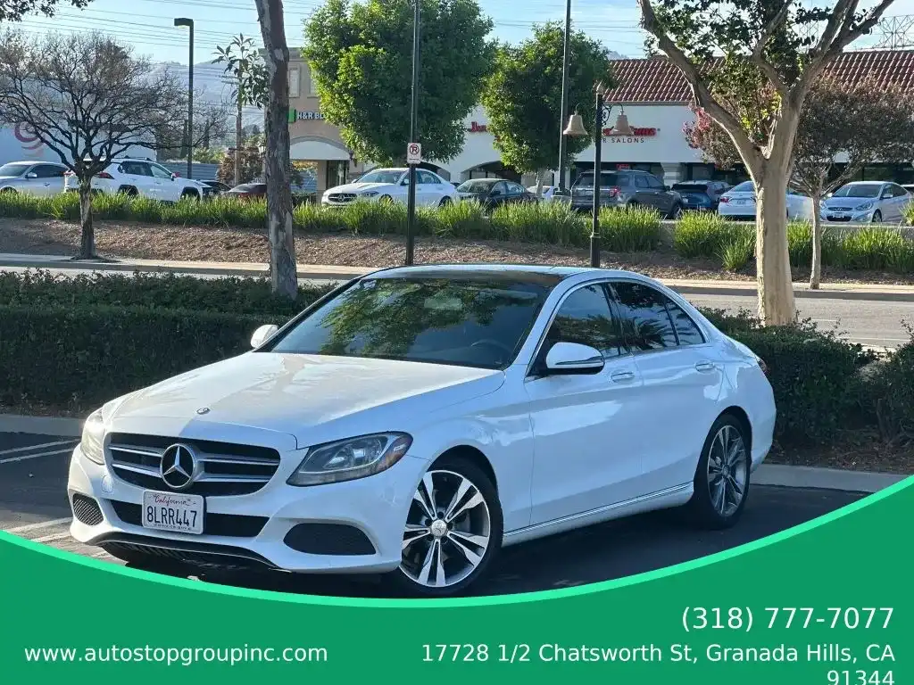 2016 Mercedes-Benz C-Class C300's photo