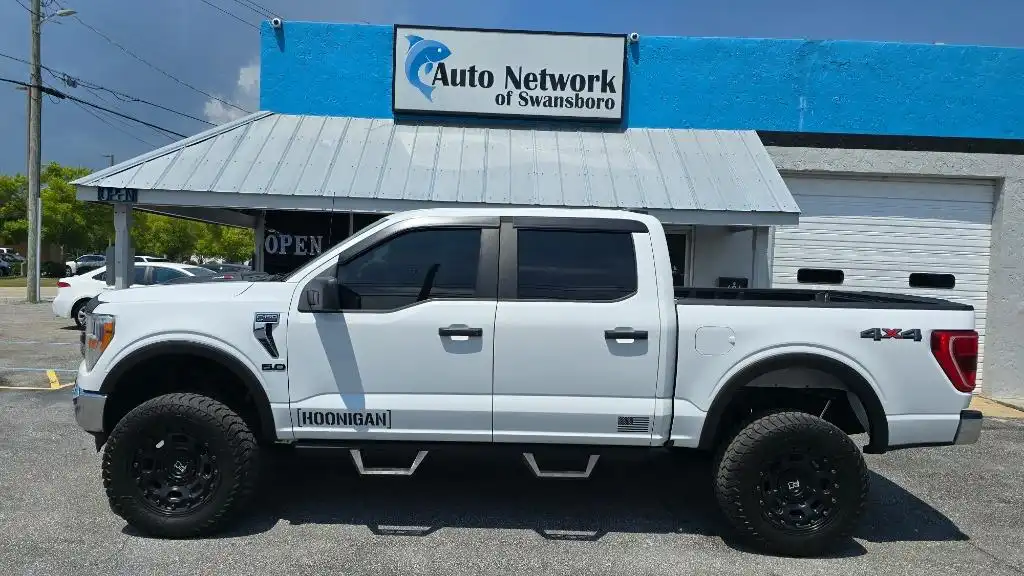 2022 Ford F-150 XLT 4x4 SuperCrew 5-1/2 Box's photo