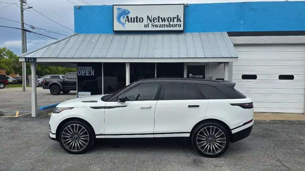 2019 Land Rover Range Rover Velar V6 R-Dynamic SE (340HP)'s photo