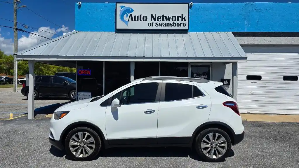 2018 Buick Encore Preferred's photo