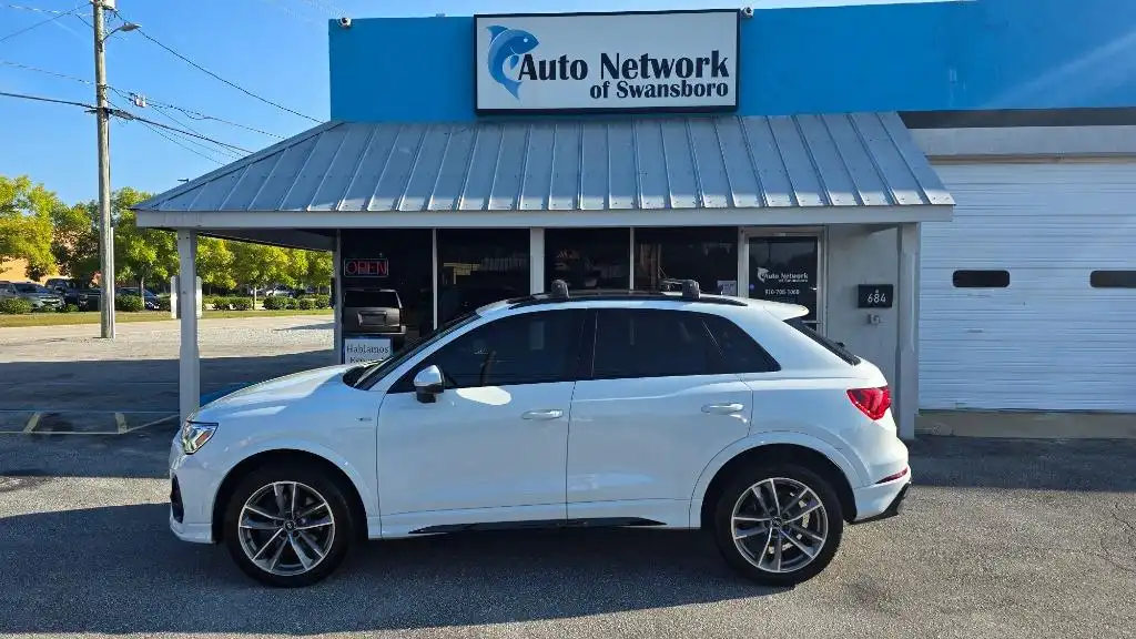 2022 Audi Q3 45 TFSI S Line Premium Plus quattro's photo