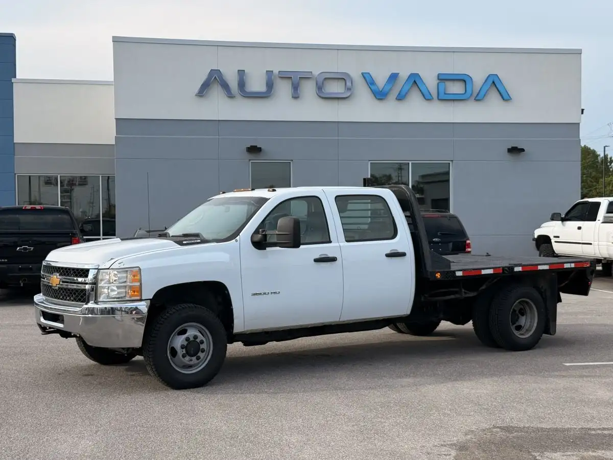 2011 Chevrolet Silverado HD WT 4WD Crew Cab SWB's photo