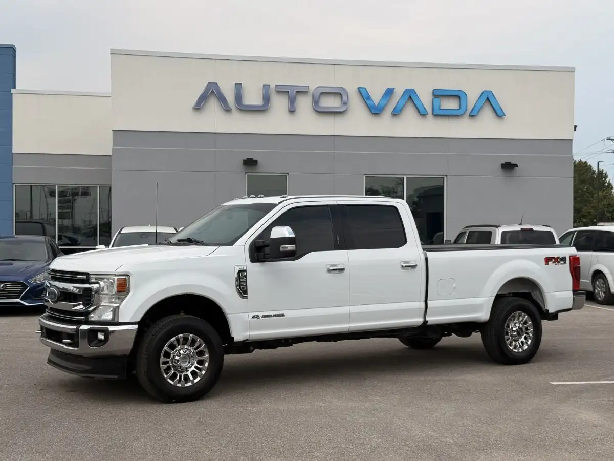 2022 Ford F-250 XLT 4x4 Crew Cab 8' Box's photo