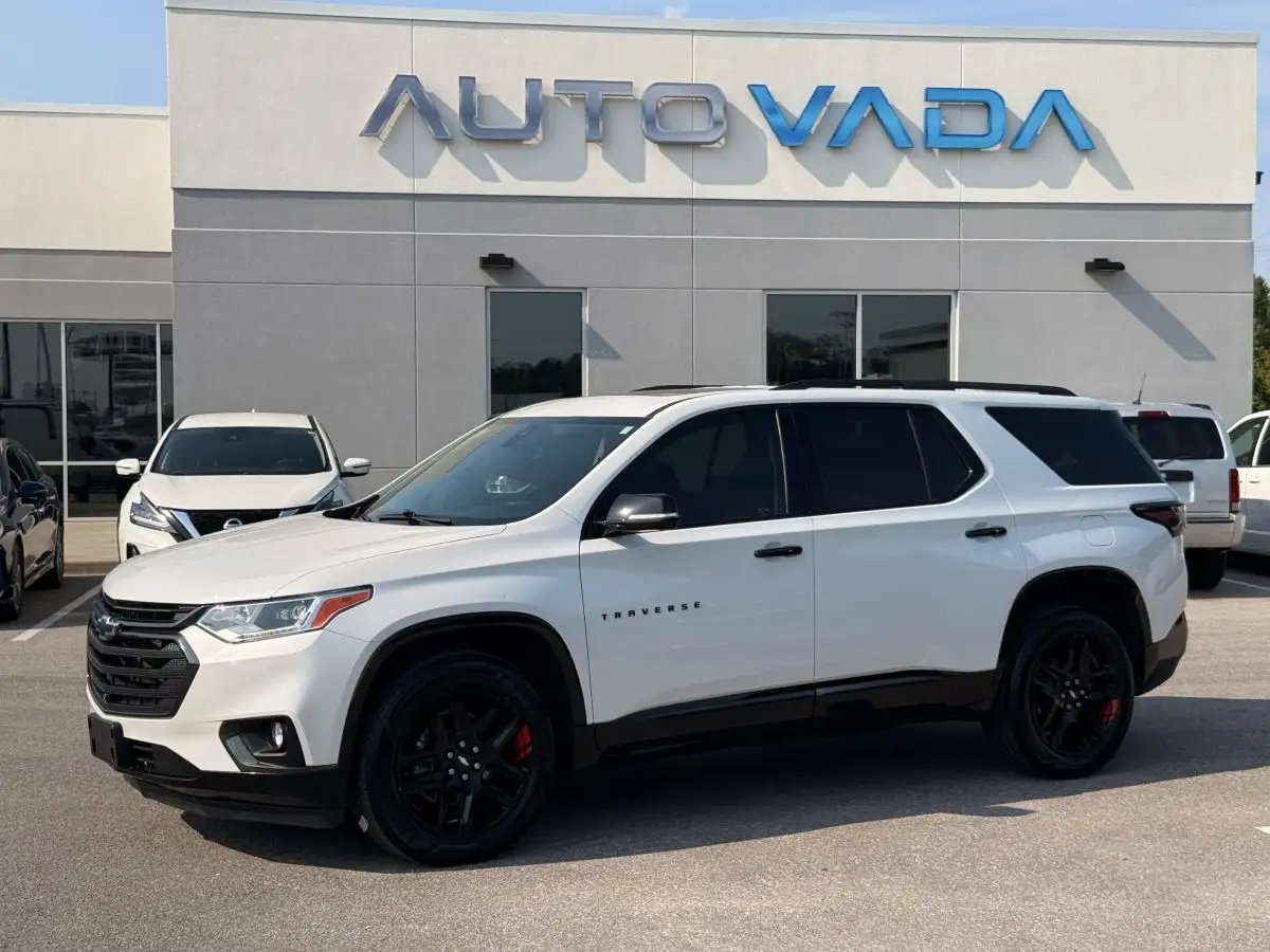 2021 Chevrolet Traverse FWD Premier's photo