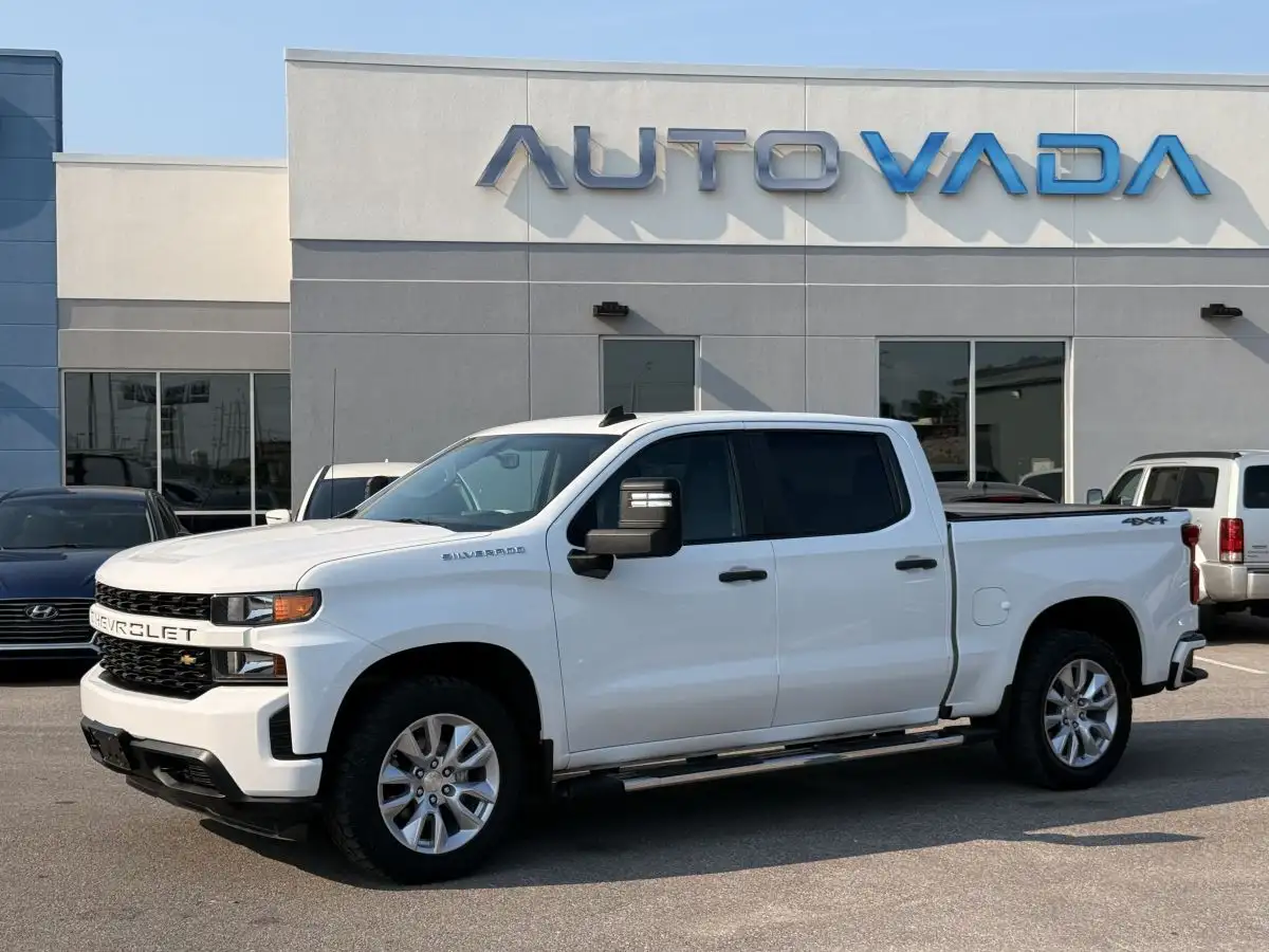 2019 Chevrolet Silverado 1500 Custom 4X4 Crew Cab Short Box's photo