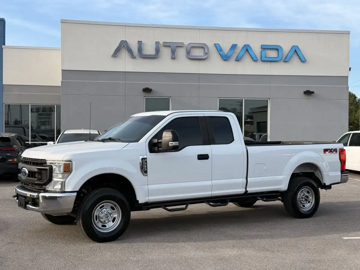 2022 Ford F-250 XL 4x4 SuperCab 8' Box's photo