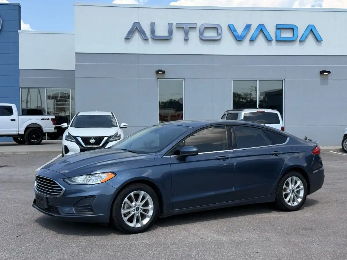 2019 Ford Fusion SE FWD's photo