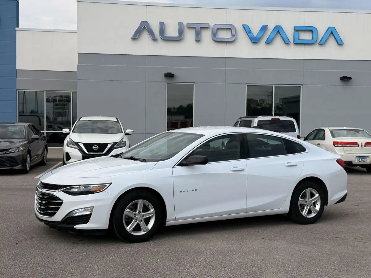 2023 Chevrolet Malibu 1FL's photo