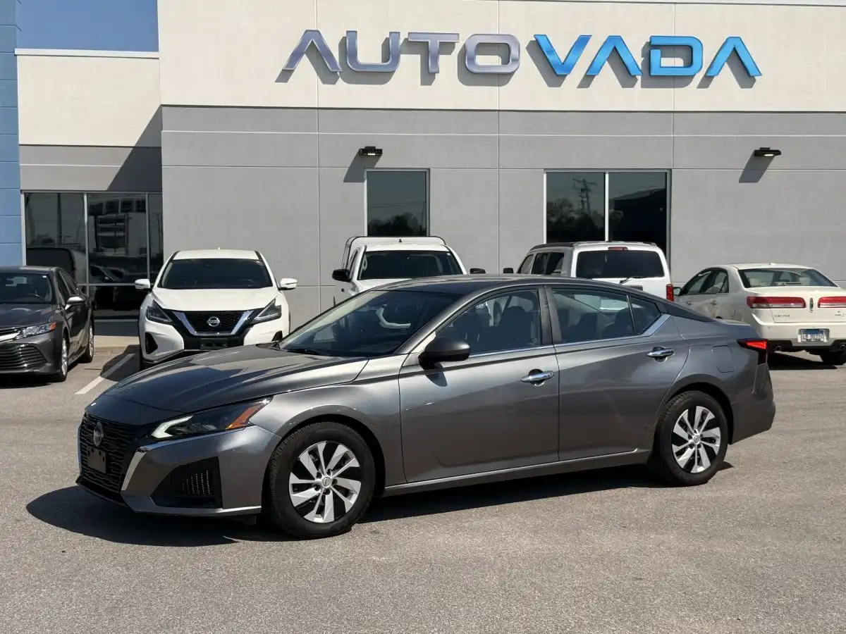 2023 Nissan Altima 2.5 S's photo