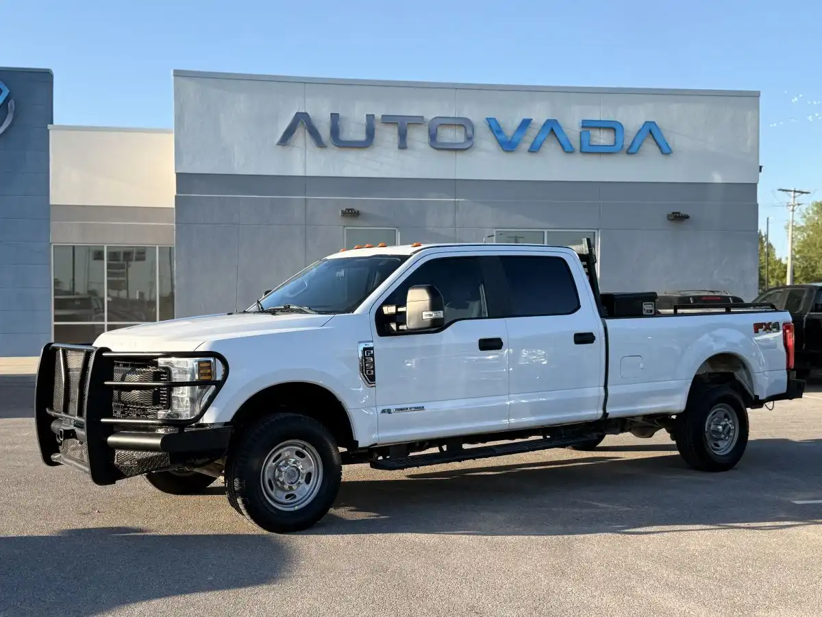 2018 Ford F-350 XL 4x4 Crew Cab 6-1/2' Box SRW's photo