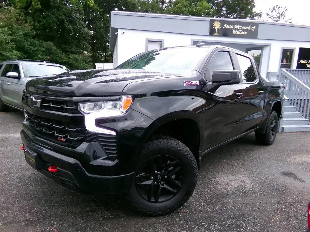 2024 Chevrolet Silverado 1500 LT Trail Boss 4WD Crew Cab Short Box's photo
